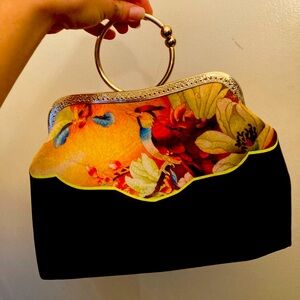 Vintage style purse